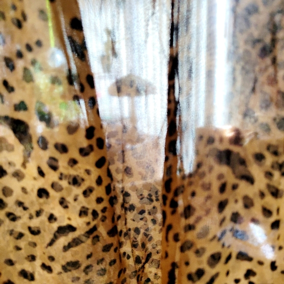 Leopard sheer scarf - Picture 6 of 6